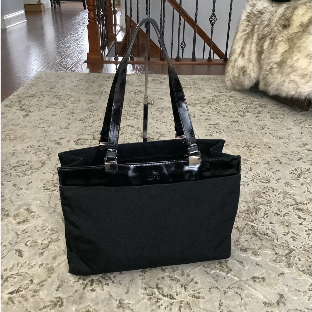 Authentic GUCCI nylon tote bag 🌷🌷🌷